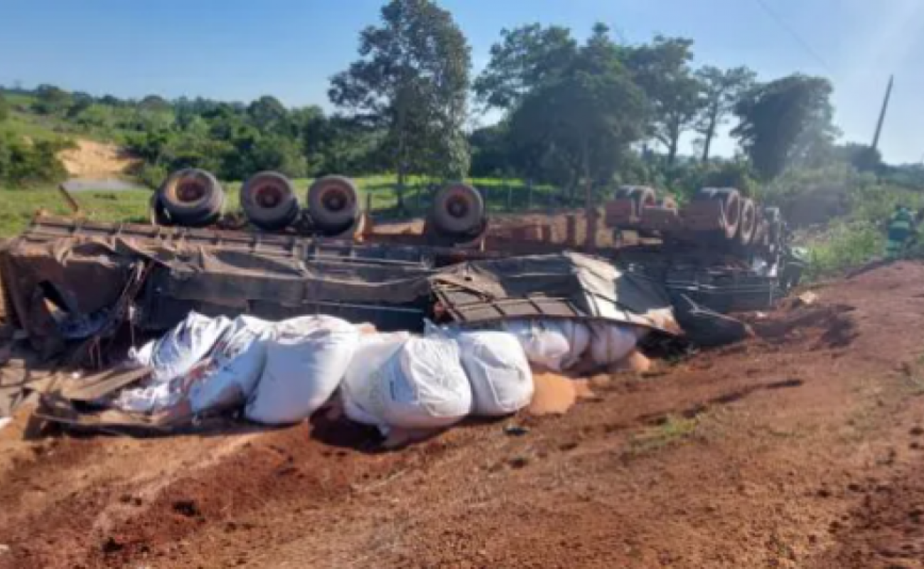 Caminhoneiro morre ao tombar veículo em rodovia do Nortão Portal JVC