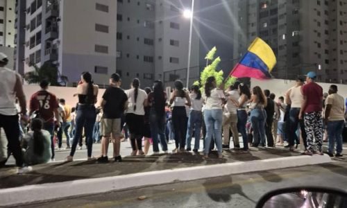 0c06d69fd270db49560abe158e01334b