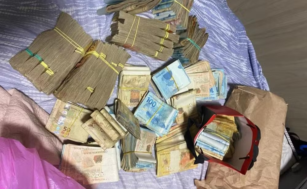 100-mil-reais-aprendido-na-casa-de-advogada-JVC