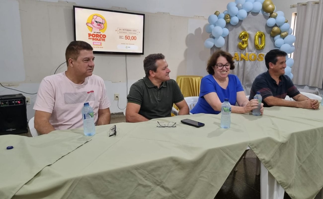 20a-Porco-no-Rolete-da-Apae-JVC