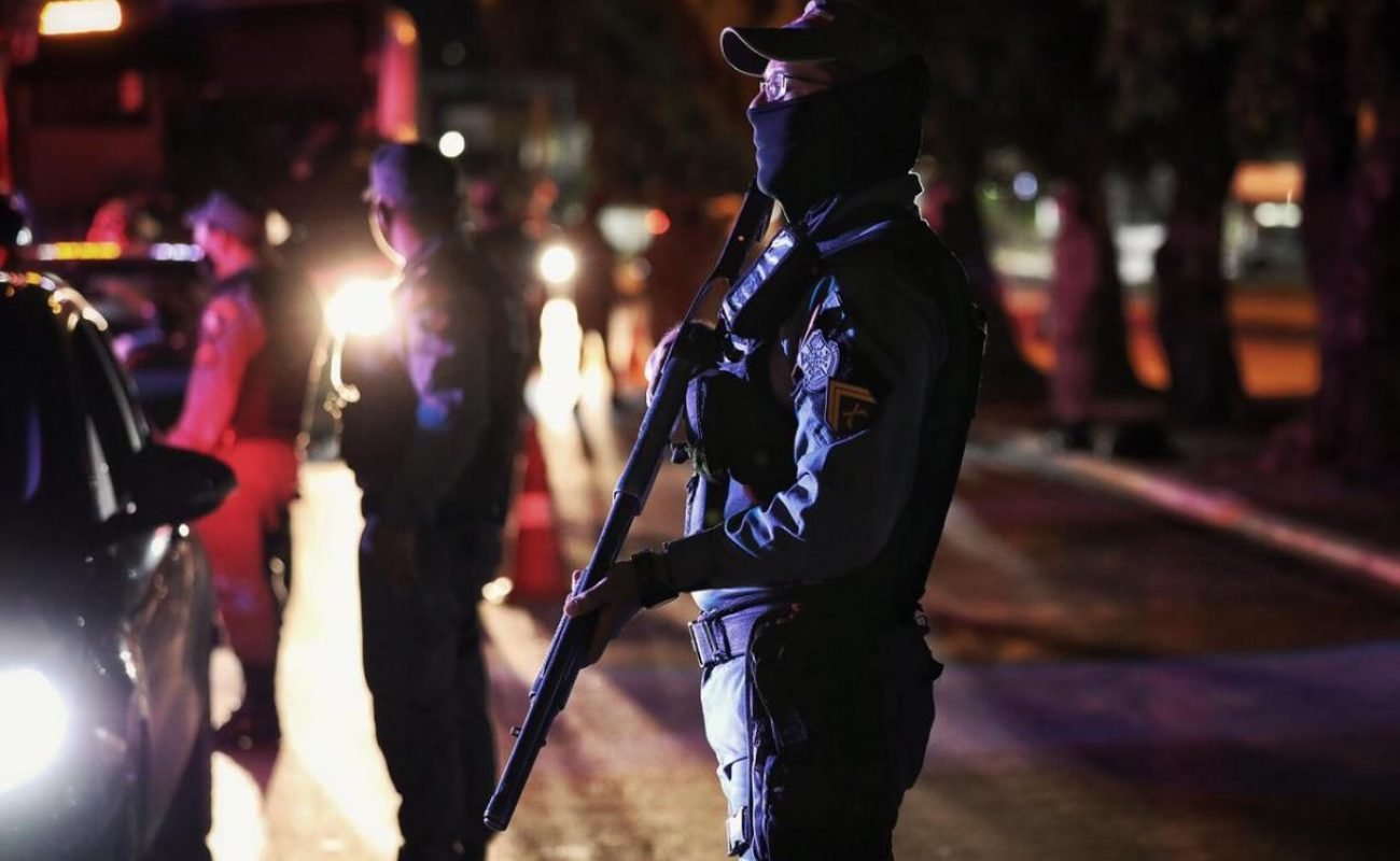 70e0059f5de27e81c9a7f5fdfa9e218a