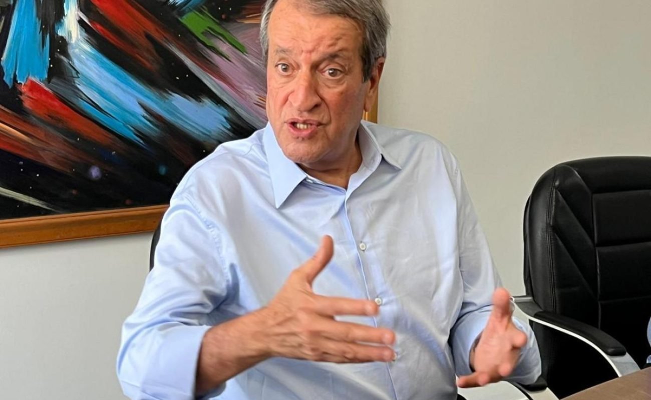 86a861aaf1f161d4bf111a8330b46c5c-1