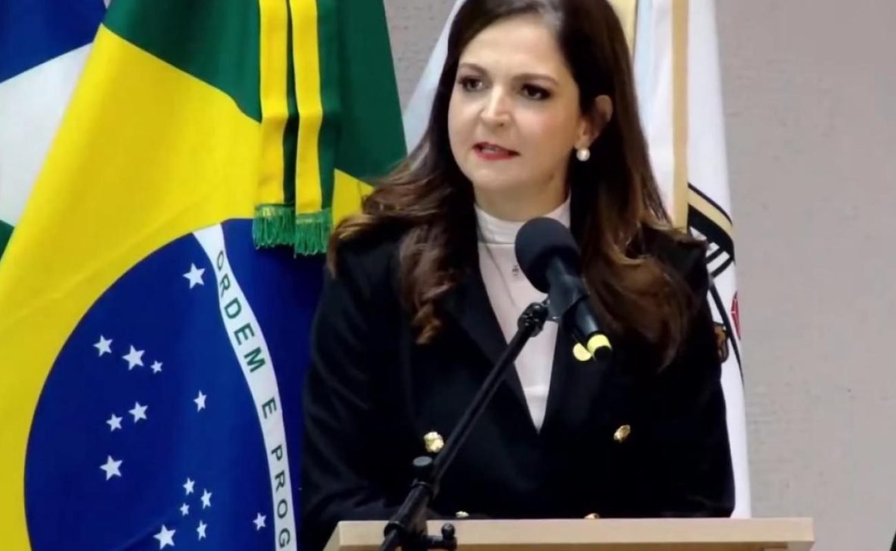 88a33ac002d93238c87cba754b28f1bf