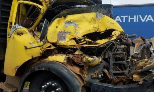 Acidente-caminhao-Br-163-Portal-JVC