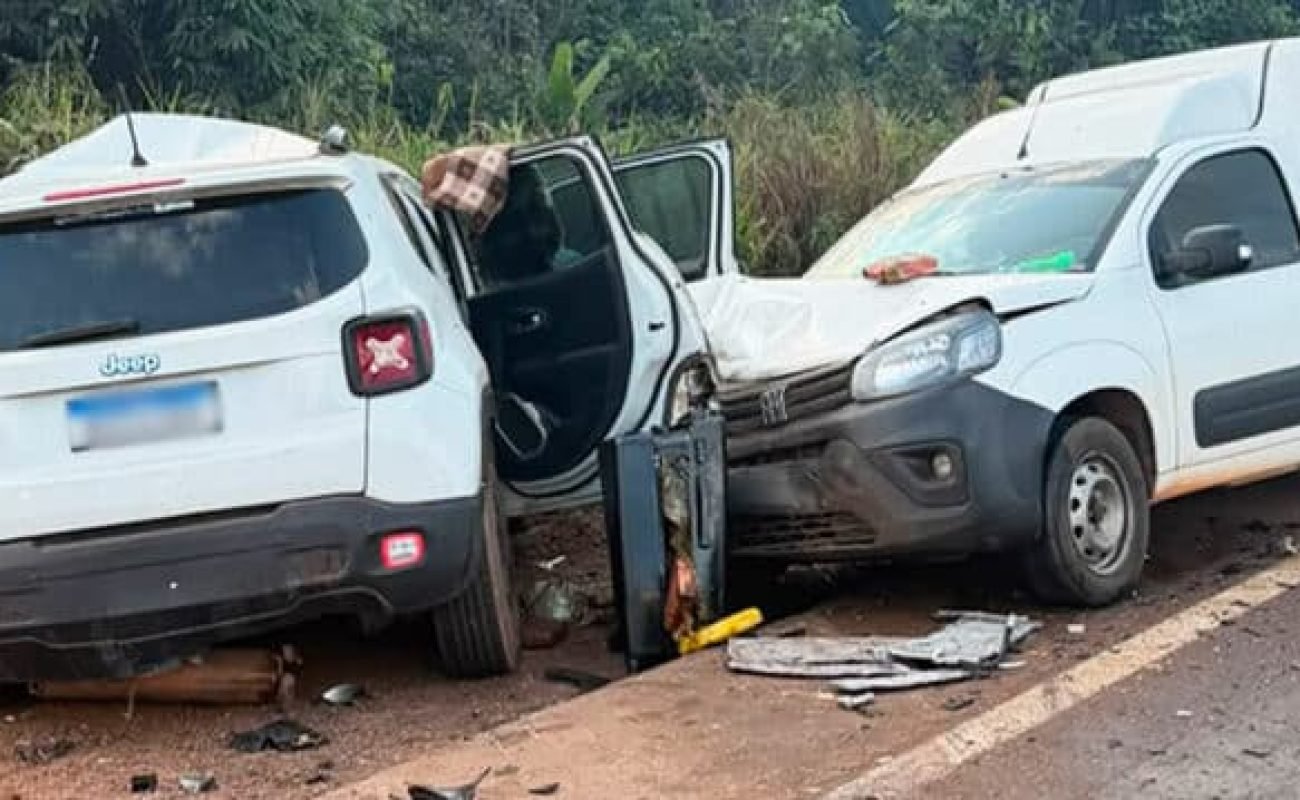 Acidente-carros-e-carreta-BR-163-entre-Sinop-e-Itauba-1-julho-2026-reproducao-696x359-1