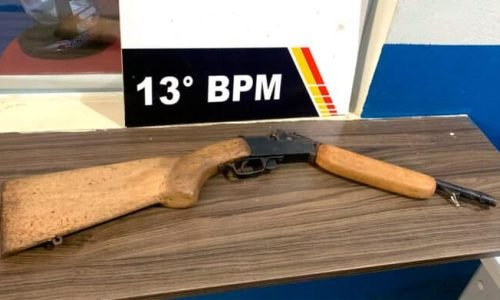 Apreensao-espingarda-calibre-20-caso-ameacxas-Lucas-do-Rio-Verde-abril-2025-assessoria-696x391-1