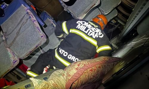 Bombeiros-resgatam-passageiros-feridos-em-onibus-Portal-JVC