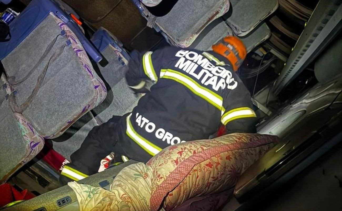 Bombeiros-resgatam-passageiros-feridos-em-onibus-Portal-JVC