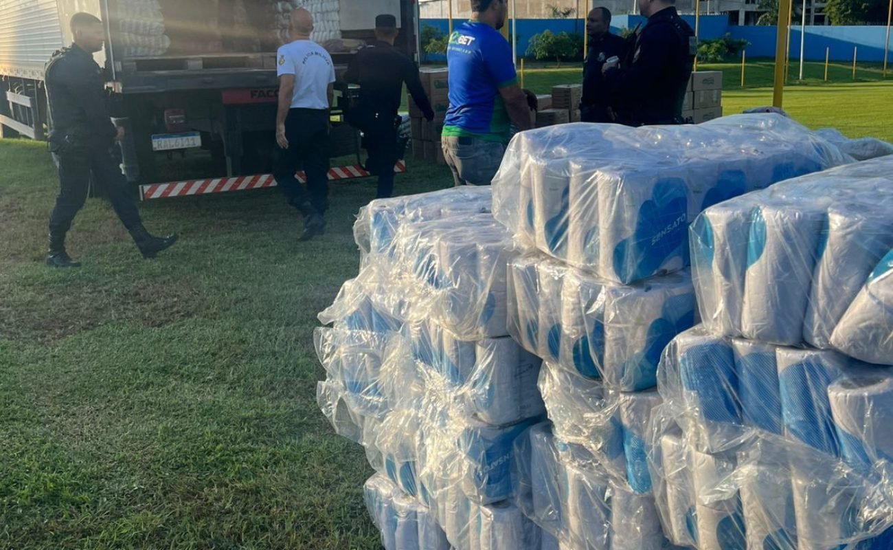 Caminhao-de-alimentos-de-faccao-e-interceptado-pela-PM-de-Lucas-I-Portal-JVC