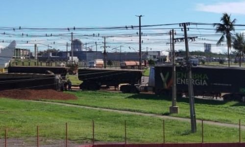 Caminhao-de-cavaco-tomba-Portal-JVC