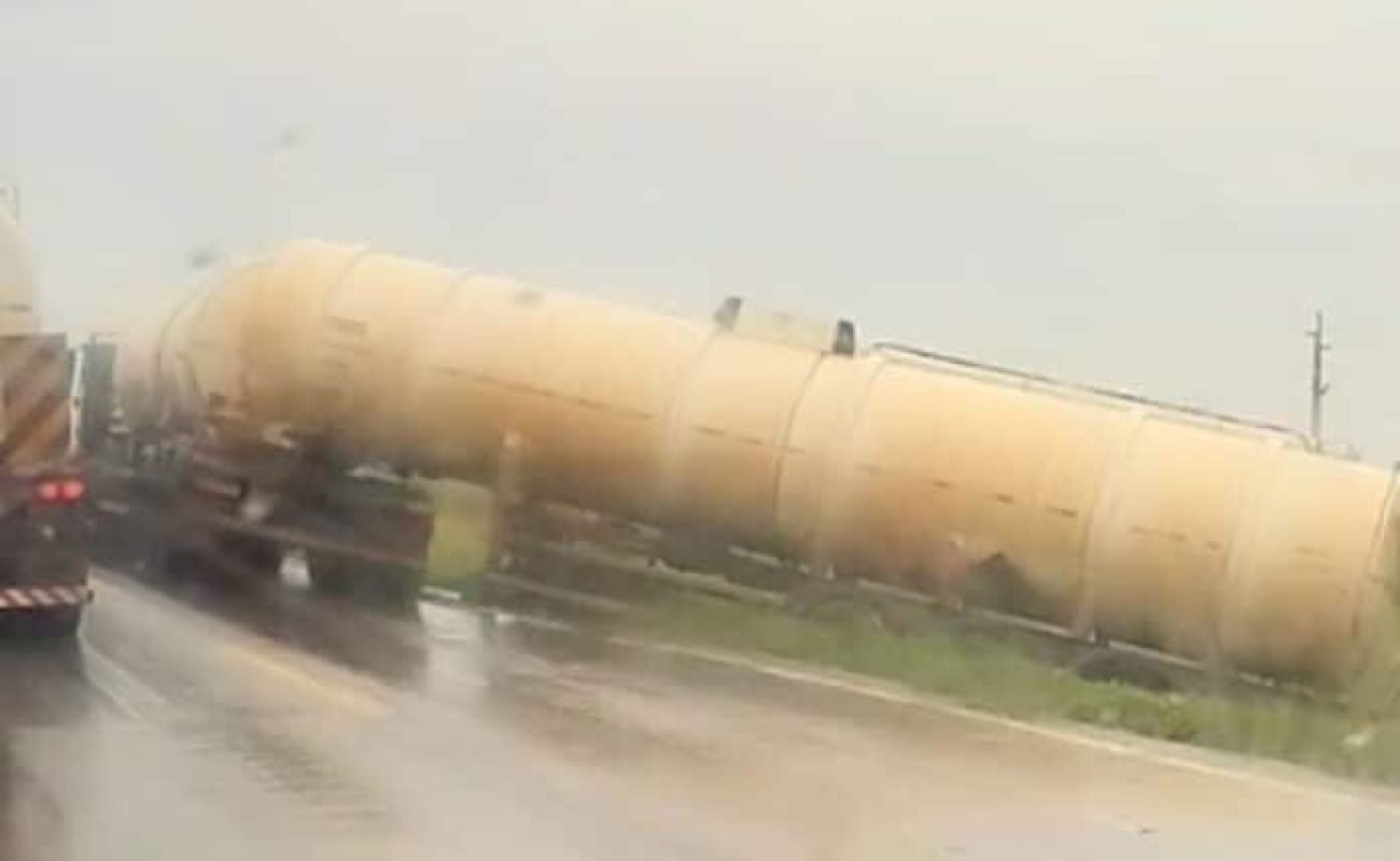 Caminhao-saida-de-pista-janeiro-2026-reproducao-696x435-1