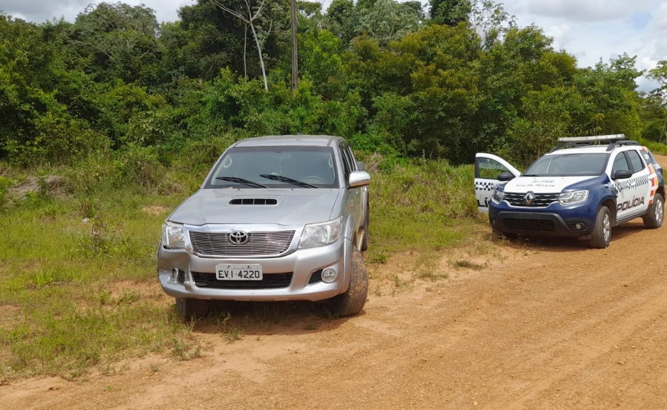 Caminhonete-Hillux-JVC