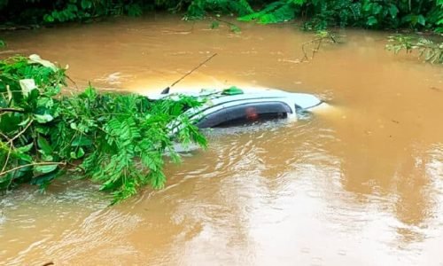 Carro-queda-rio-Guaranta-do-NOrte-1-janeiro-2025-assessoria-696x448-1