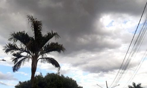 Ceu-clima-frio-chuva-nuvens-carregadas-Ceu-Sorriso-junho-2021-So-NoticiasLucas-Torres-990x556-1