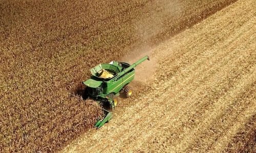 Colheitadeira-de-milho-John-Dere-Portal-JVC