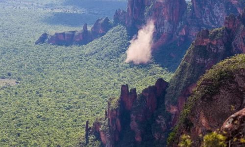Delizamento-de-pedra-em-Chapada-dos-Guimaraes-JVC