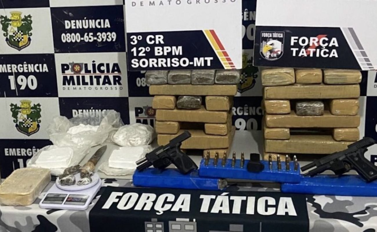 Drogas-e-pistolas-e-armas-apreendidas-em-Sorriso-abril-2023-ass--990x556