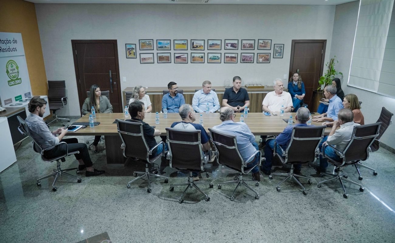 Pedro-Bial-reune-com-liderancas-de-Lucas-Portal-JVC