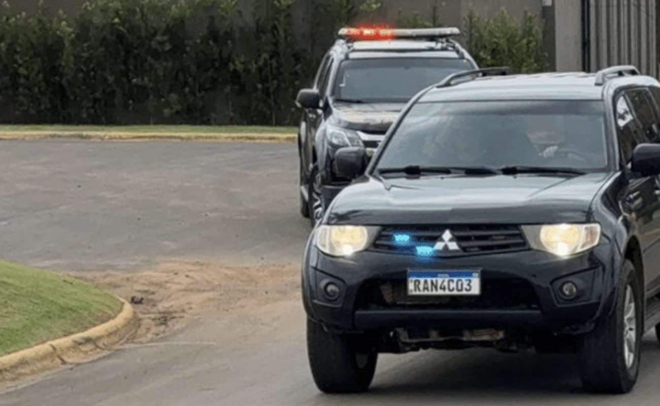 Policia-Federal-na-casa-do-prefeito-de-Srriso-Portal-JVC