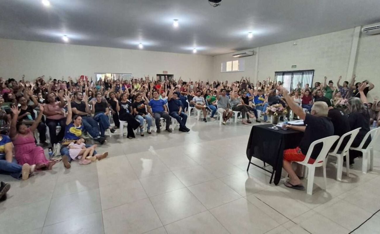 Professores-deflagram-greve-em-Lucas-do-Rio-Verde-Portal-JVC