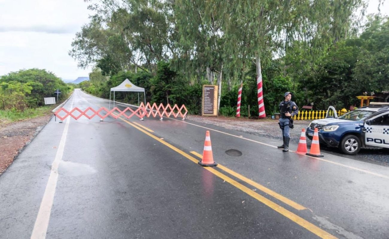 Rodovia-MT-451-interditada-JVC