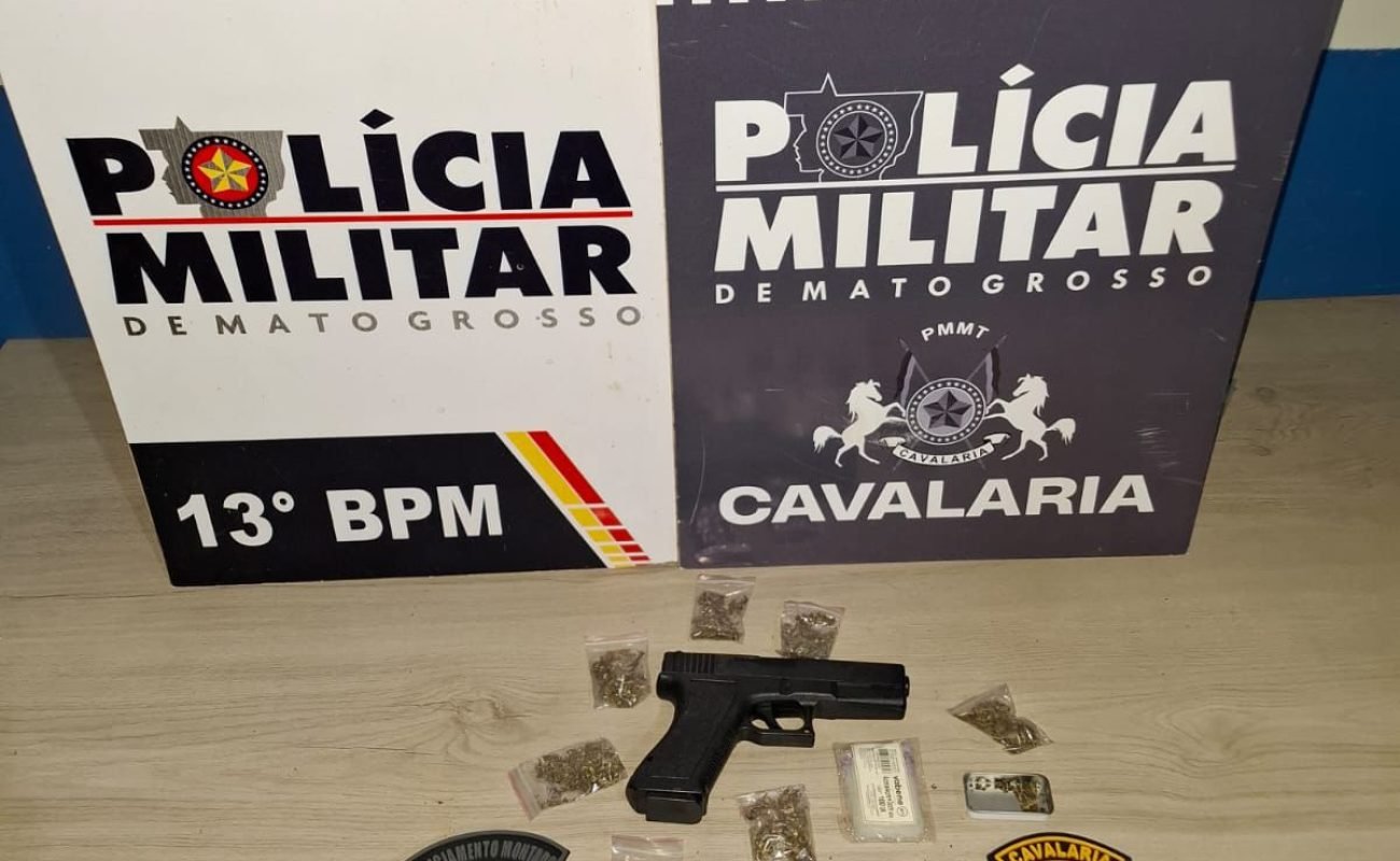 Simulacro-e-drogas-apreendidas-pela-Cavalaria-Portal-JVC