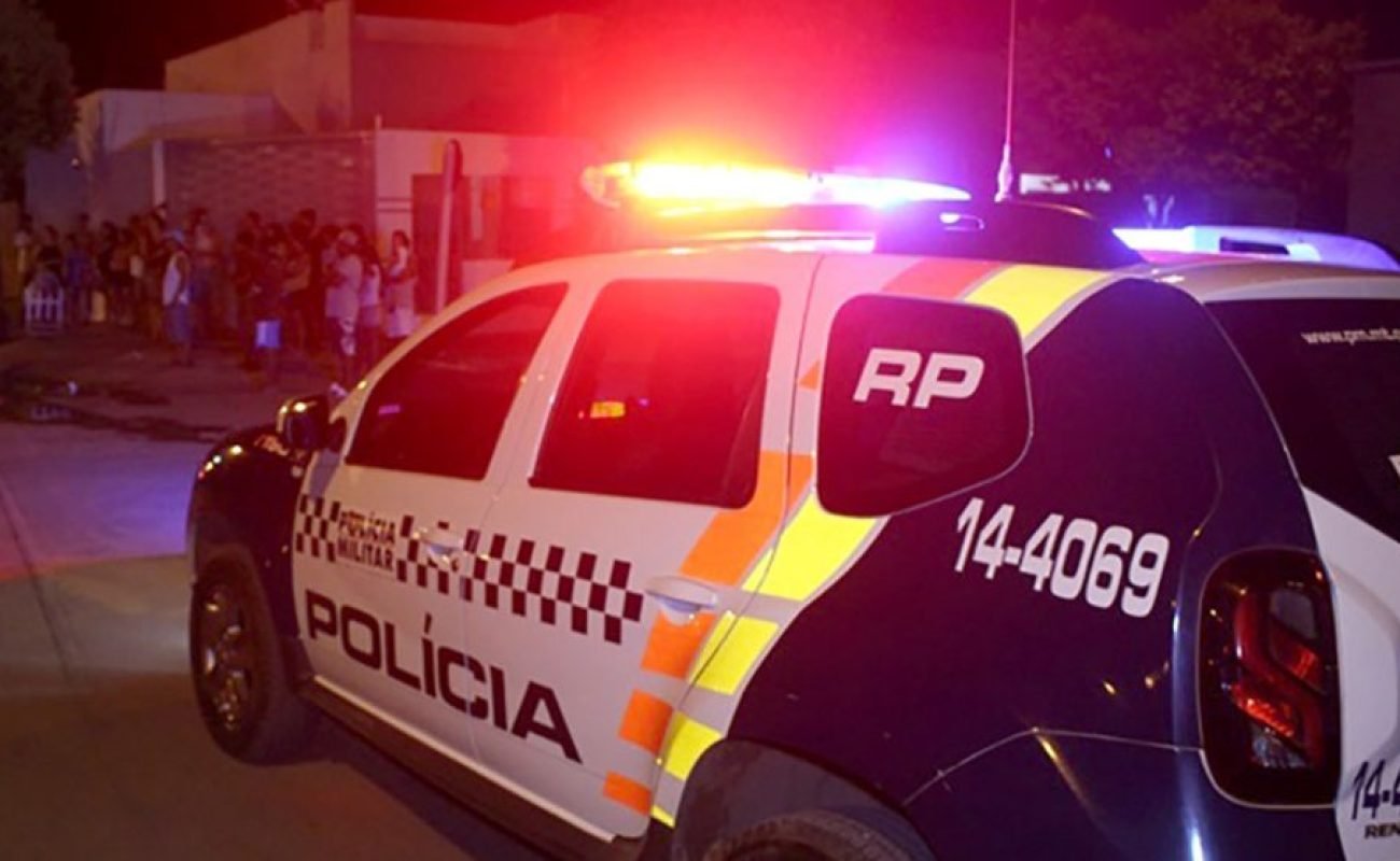Viatura-PM-a-noite