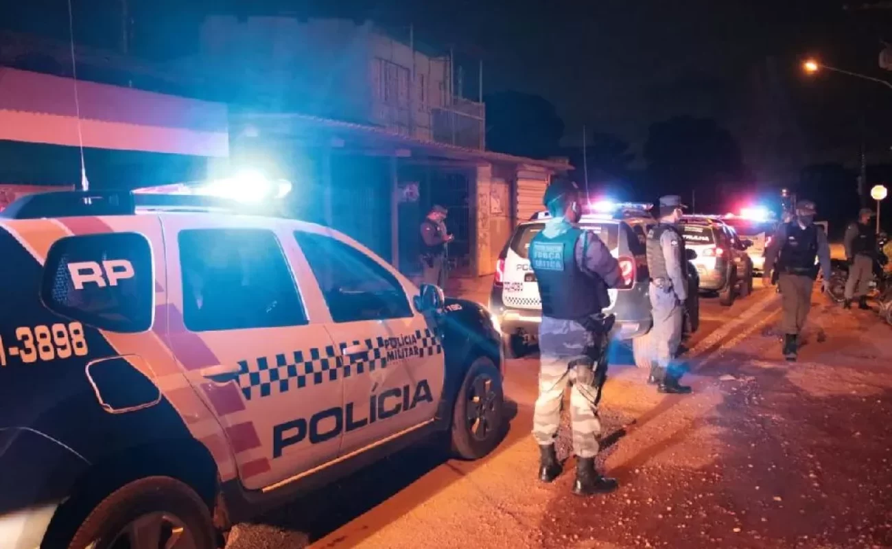 Viatura-PM-em-Sorriso-a-noite-JVC