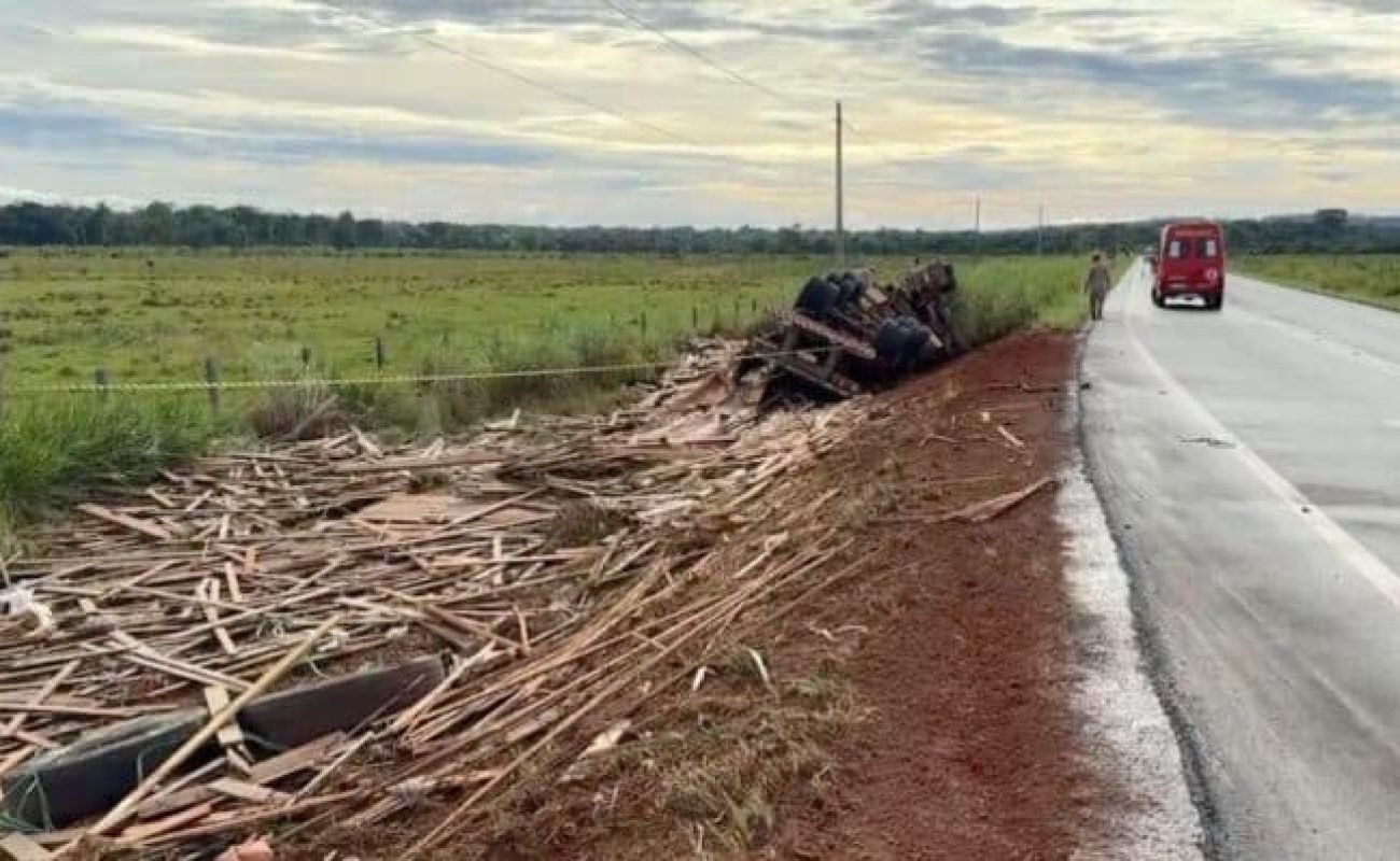 caminhoneiro-morre-em-acidente-na-MT-170-em-Juina-Portal-Juina-Mais-696x399-1
