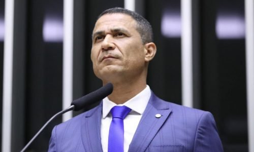 ceb6daf44b95b876ef888a63698b5885