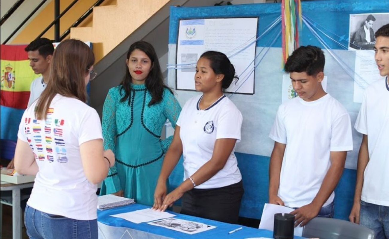 escola-dom-bosco-faz-1a-mostra-da-lingua-hispanica-em-lucas-do-rio-verde-5dfa7ad28882d