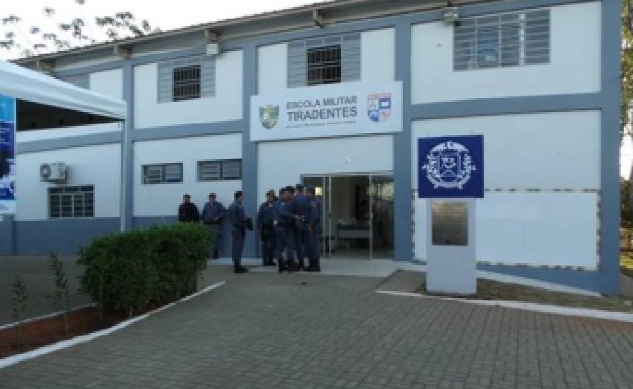 escola_militar_1_e