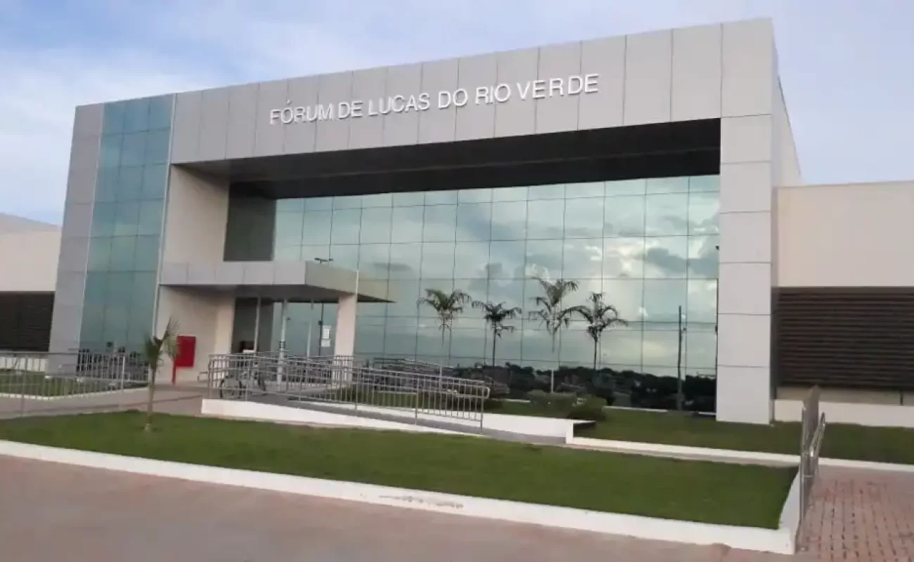 forum-LRV-fachada-4 forum-LRV-fachada-4